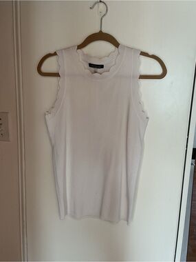 Cable & Gauge White Scalloped Knit Tank